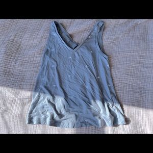 BEE detail sleeping tank